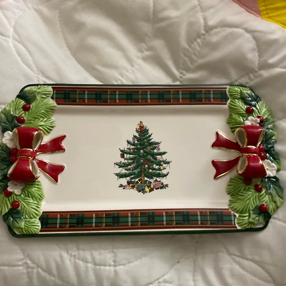 Spode Tartan Tray is Perfect for cookies, appetizers or desserts.